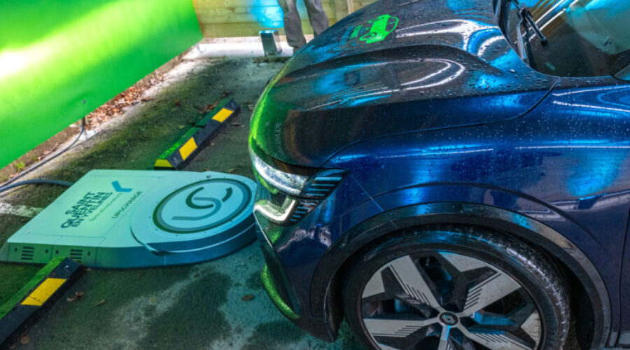 Recharge sans fil : bientôt plus besoin de brancher sa voiture électrique sur sa place de parking