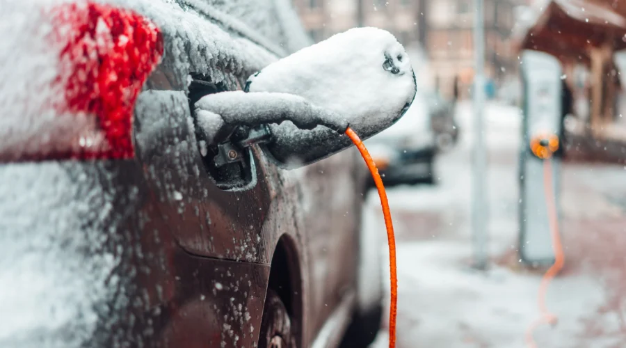 Voiture électrique en hiver : autonomie et recharge optimale